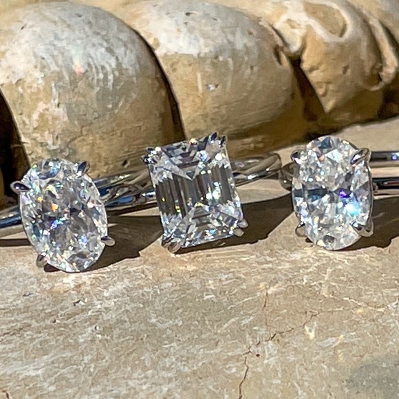 2.5ct Oval Moissanite Ring - Picture 11 of 17